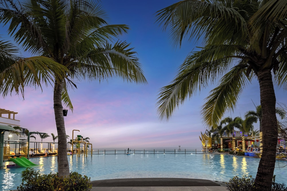 HARMAN HOTEL SANYA 47/50
