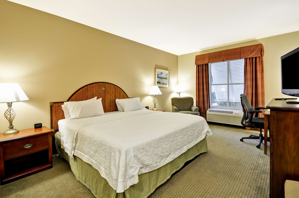 Hampton Inn Suites Charleston West Ashley 21/56