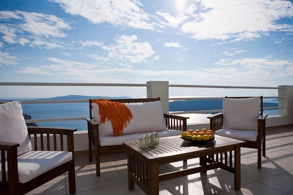 TZEKOS VILLAS 32/46