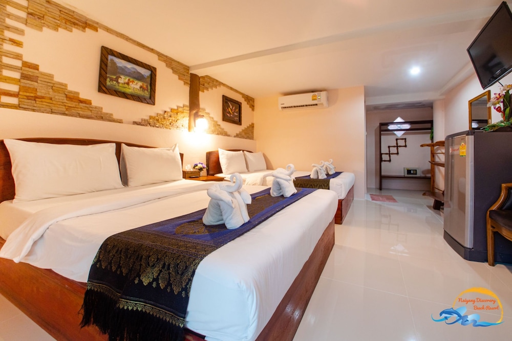 Naiyang Discovery Beach Resort 14/50