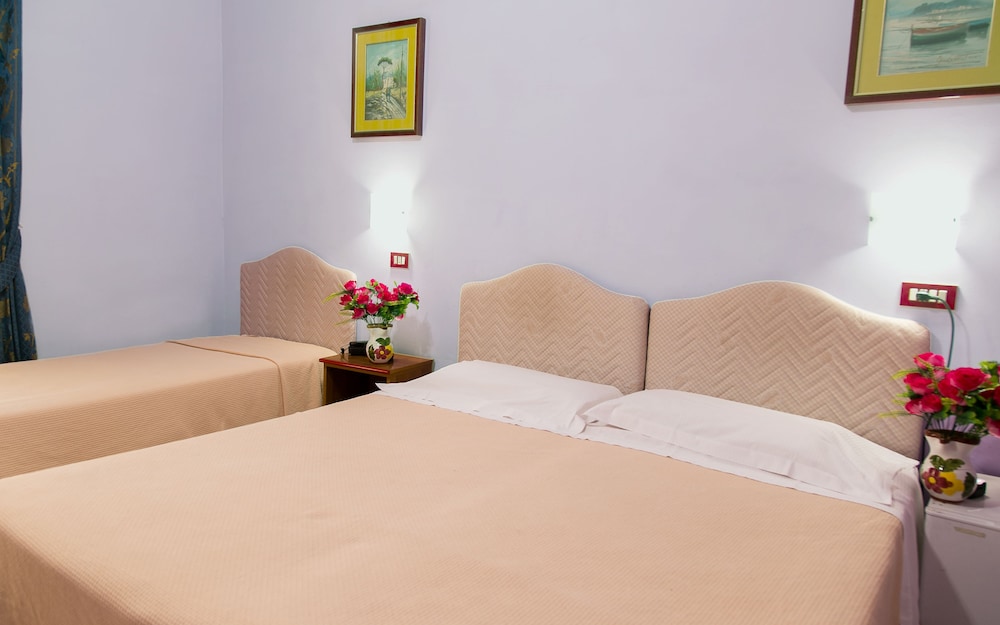 Hotel Altavilla 9 33/51