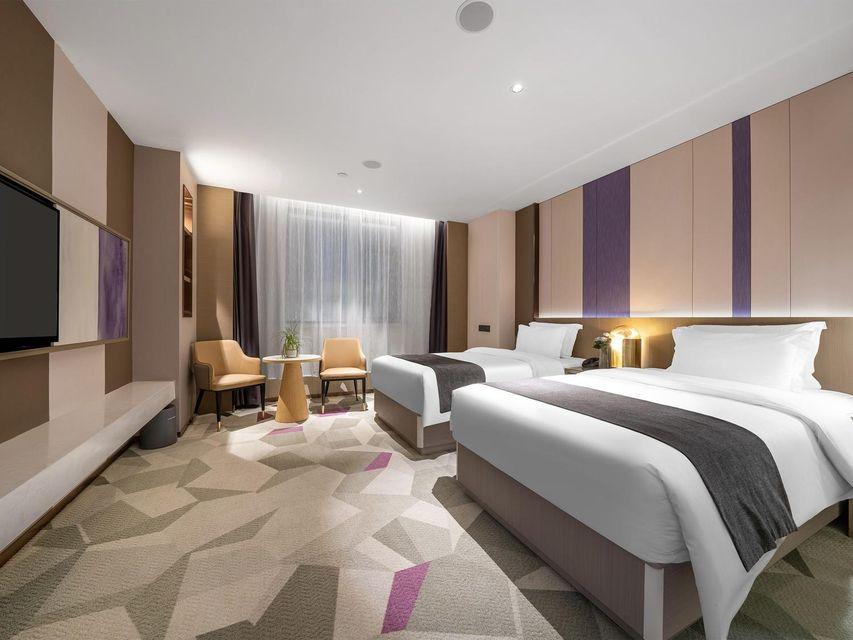 Elegant, Twin Beds