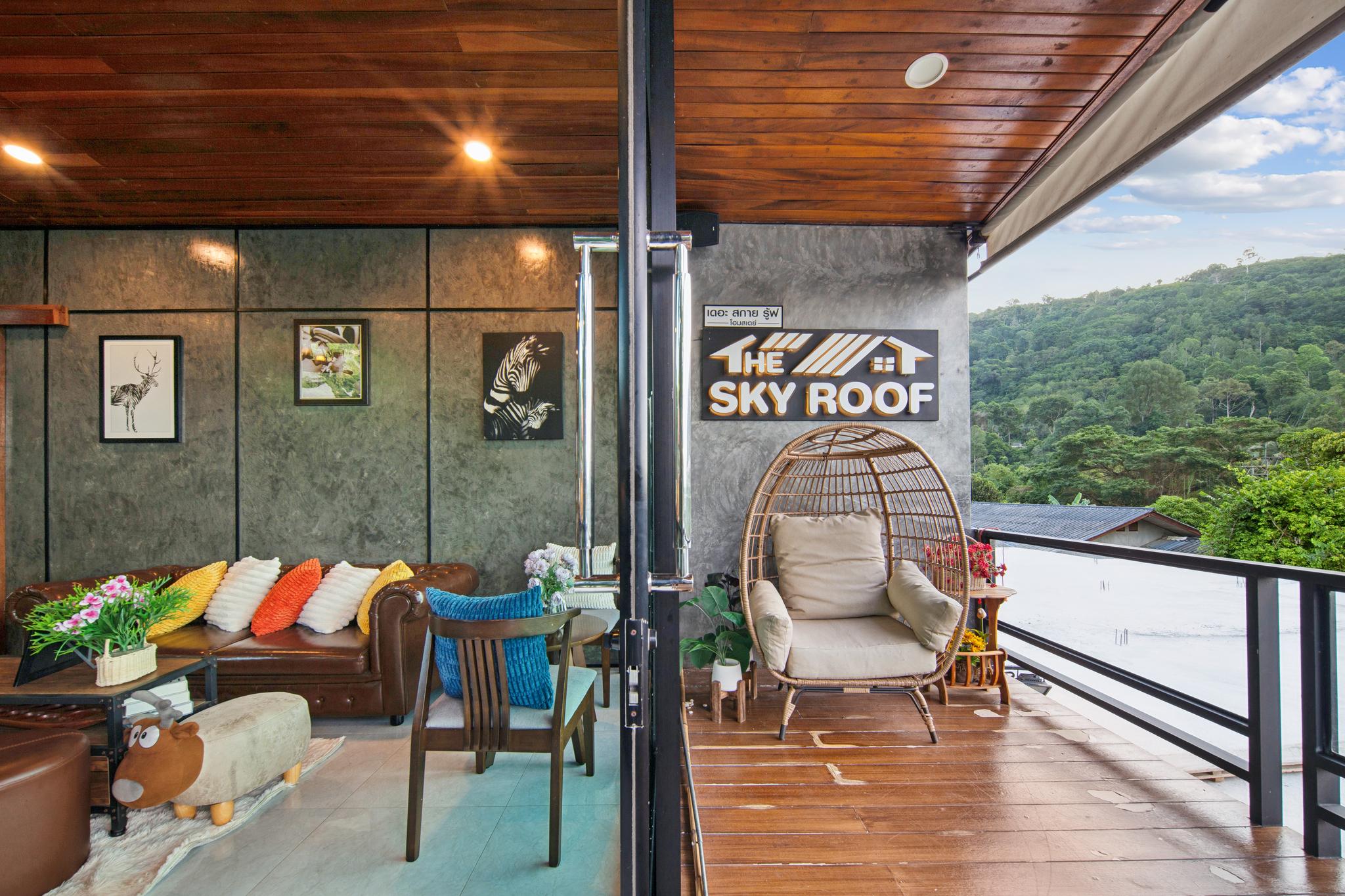 The Sky Roof Homestay @ Kiriwong 23/37