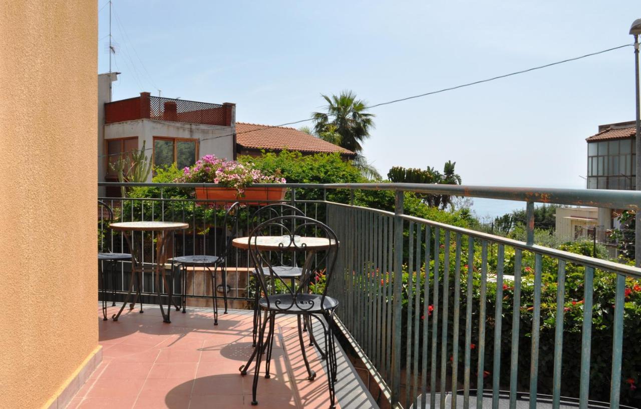 B&B STELLA MARINA 13/22
