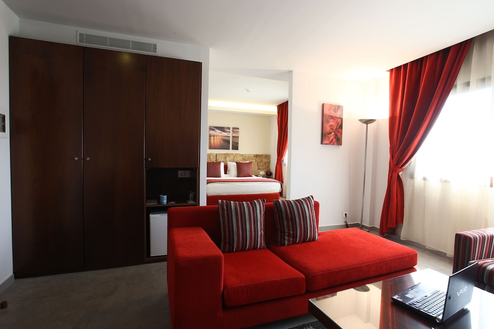 Monoberge Hotel Byblos 48/69