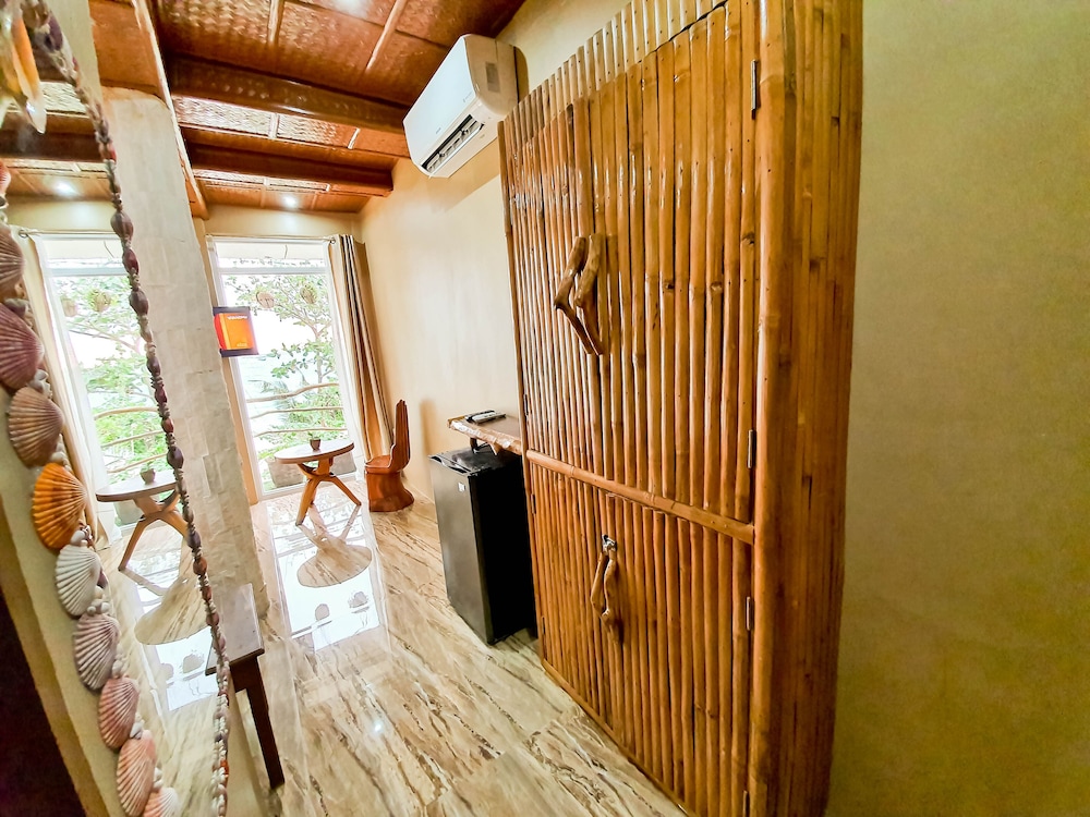 Kaiyana Boracay Beach Resort 20/50