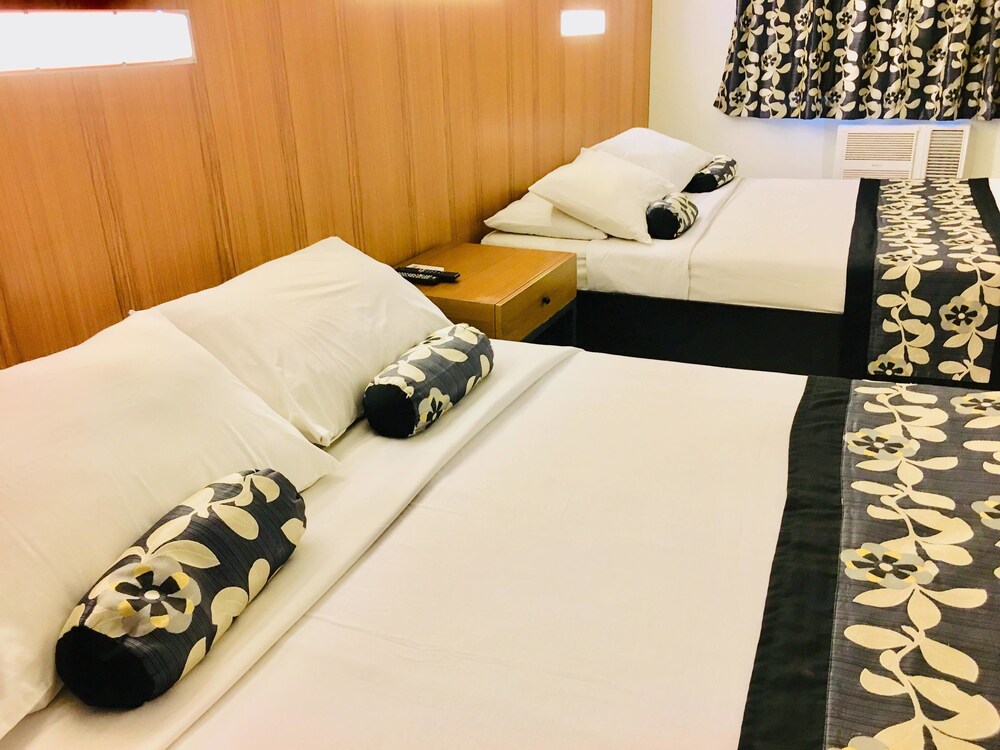 Jupiter Suites 19/50