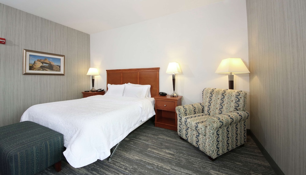Hampton Inn Ellsworth/Bar Harbor 12/41