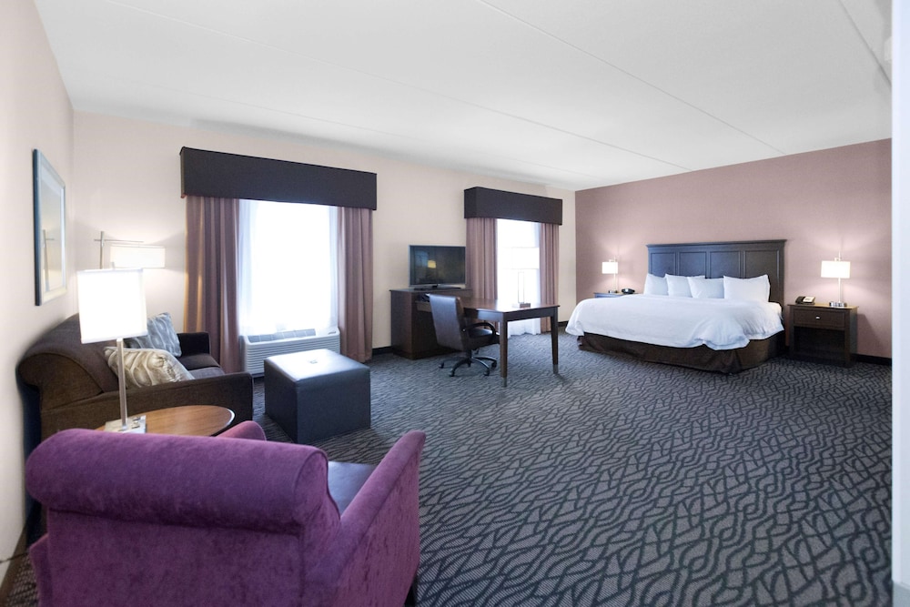 Hampton Inn Butler 24/40