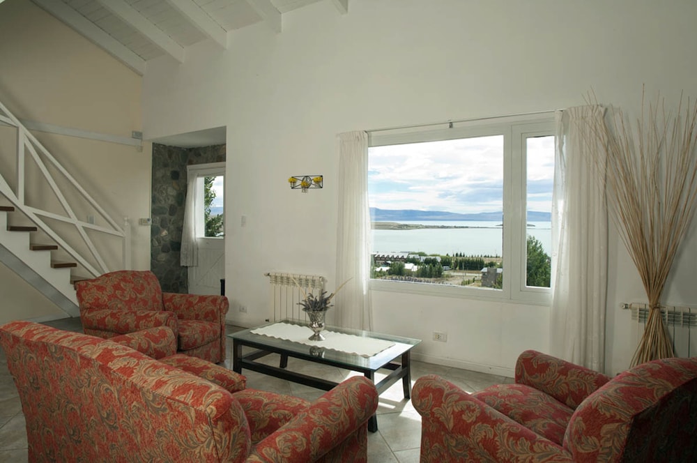 Blanca Patagonia Boutique Inn and Cabins 39/66