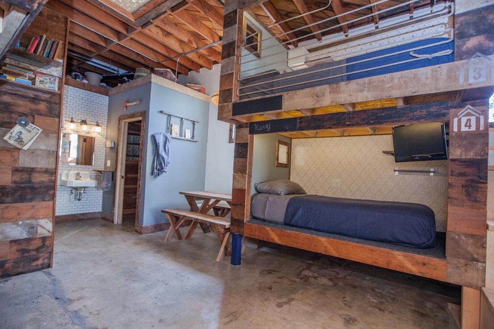 PodShare Los Feliz - Hostel 30/45