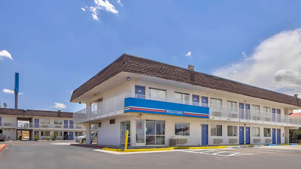 Motel6 Santa Rosa NM 50/54
