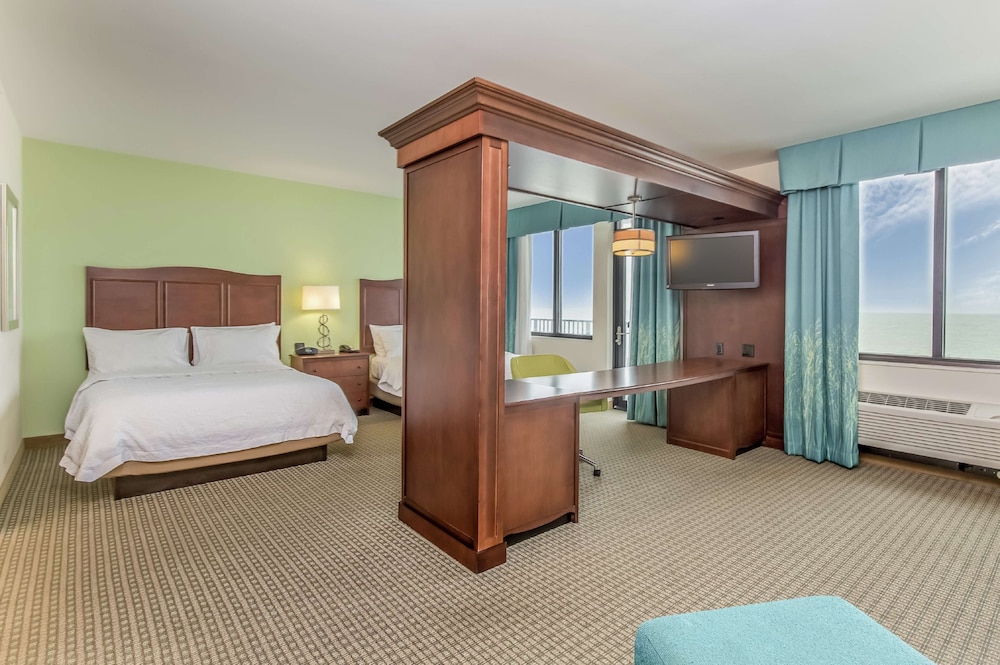 Hampton Inn Suites Orange Beach Gulf Front 28/76