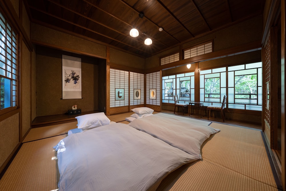 Nihon No Ashitaba 15/50