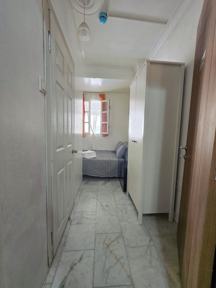 Kekik Alacati Otel 3/50