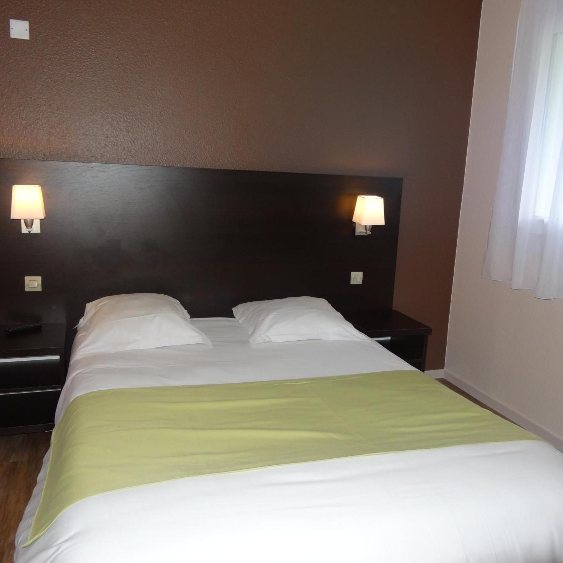 HOTEL DES PORTES DE MEUSE 4/38