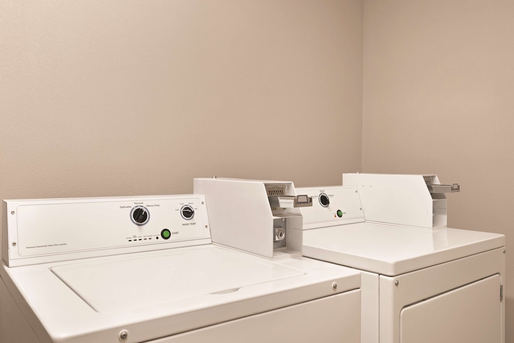 Country Inn & Suites by Radisson, Savannah Midtown, GA 6/39