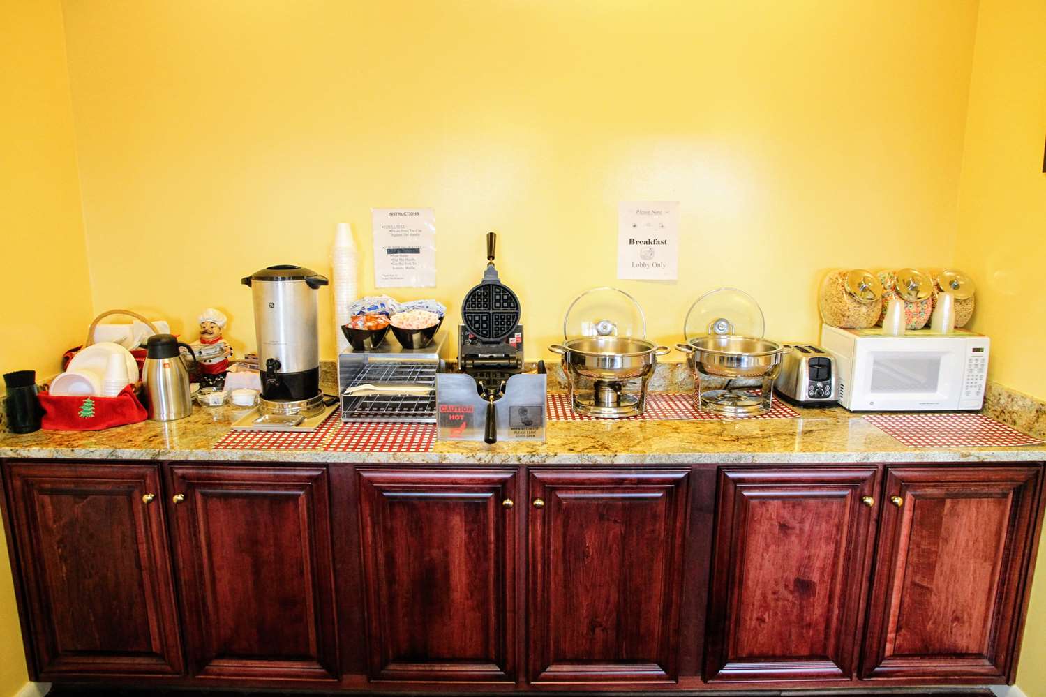 Country Hearth Inn & Suites Union City 4/5