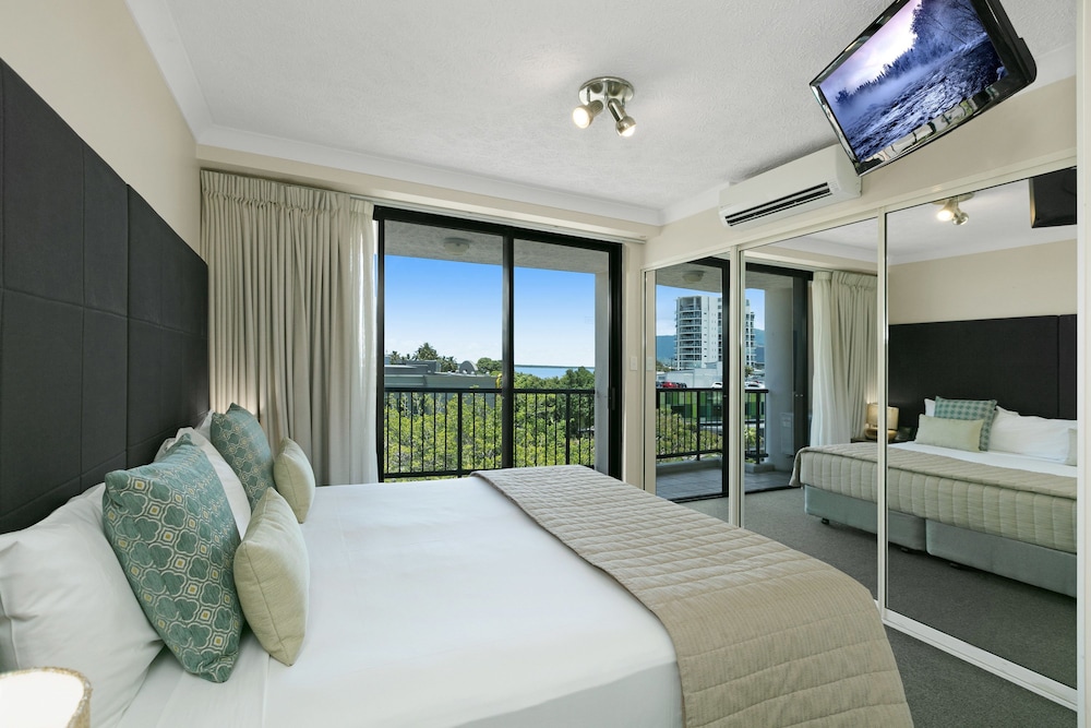 1 Bedroom, Apartment, King Bed, Esplanade View