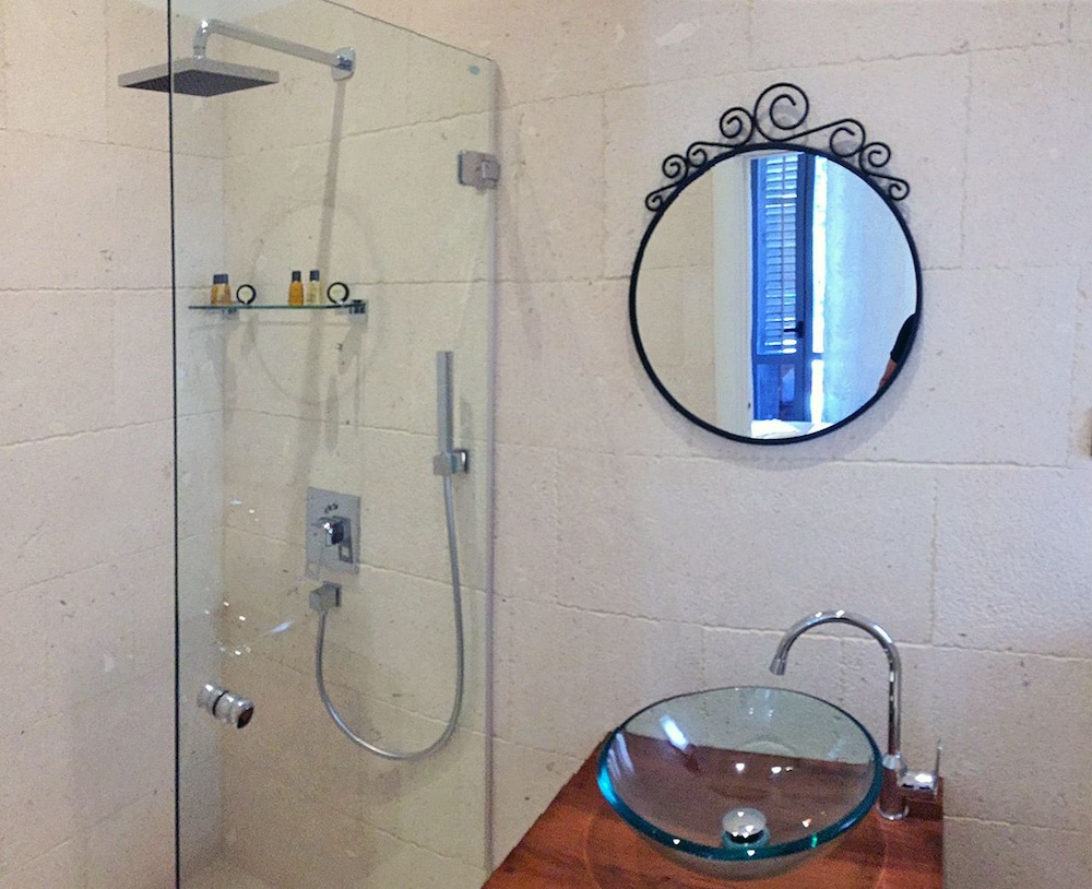 San Teodoro Boutique Hotel 50/50
