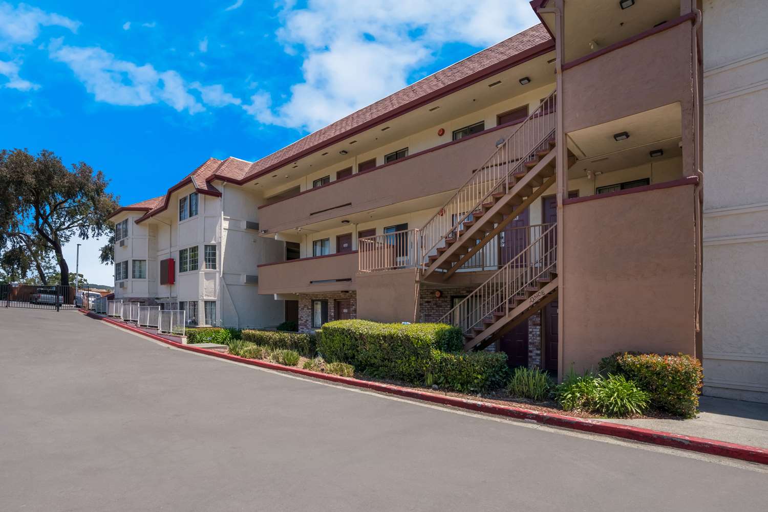 Econo Lodge Vallejo, CA 7/9