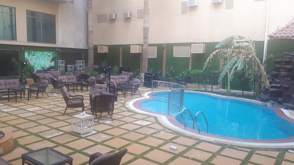 Ramada by Wyndham Riyadh, Riyadh - Tap to explore photos