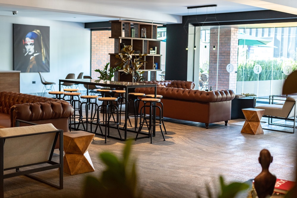 Fulton Business Luxury Hotel 26/49
