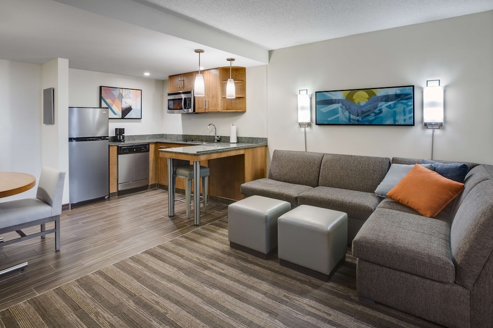 HYATT house Hartford North/Windsor 37/55