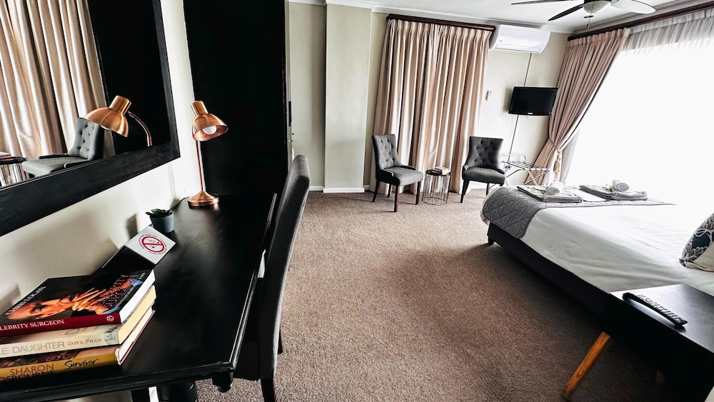 Plattekloof Premium Lodge 38/50