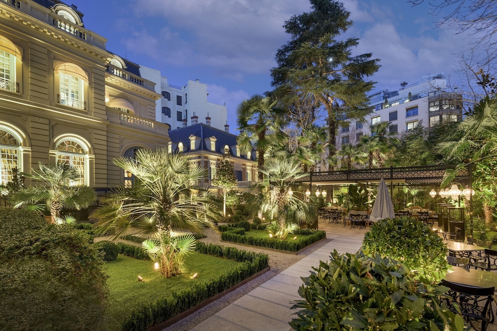 Santo Mauro, a Luxury Collection Hotel, Madrid 78/81