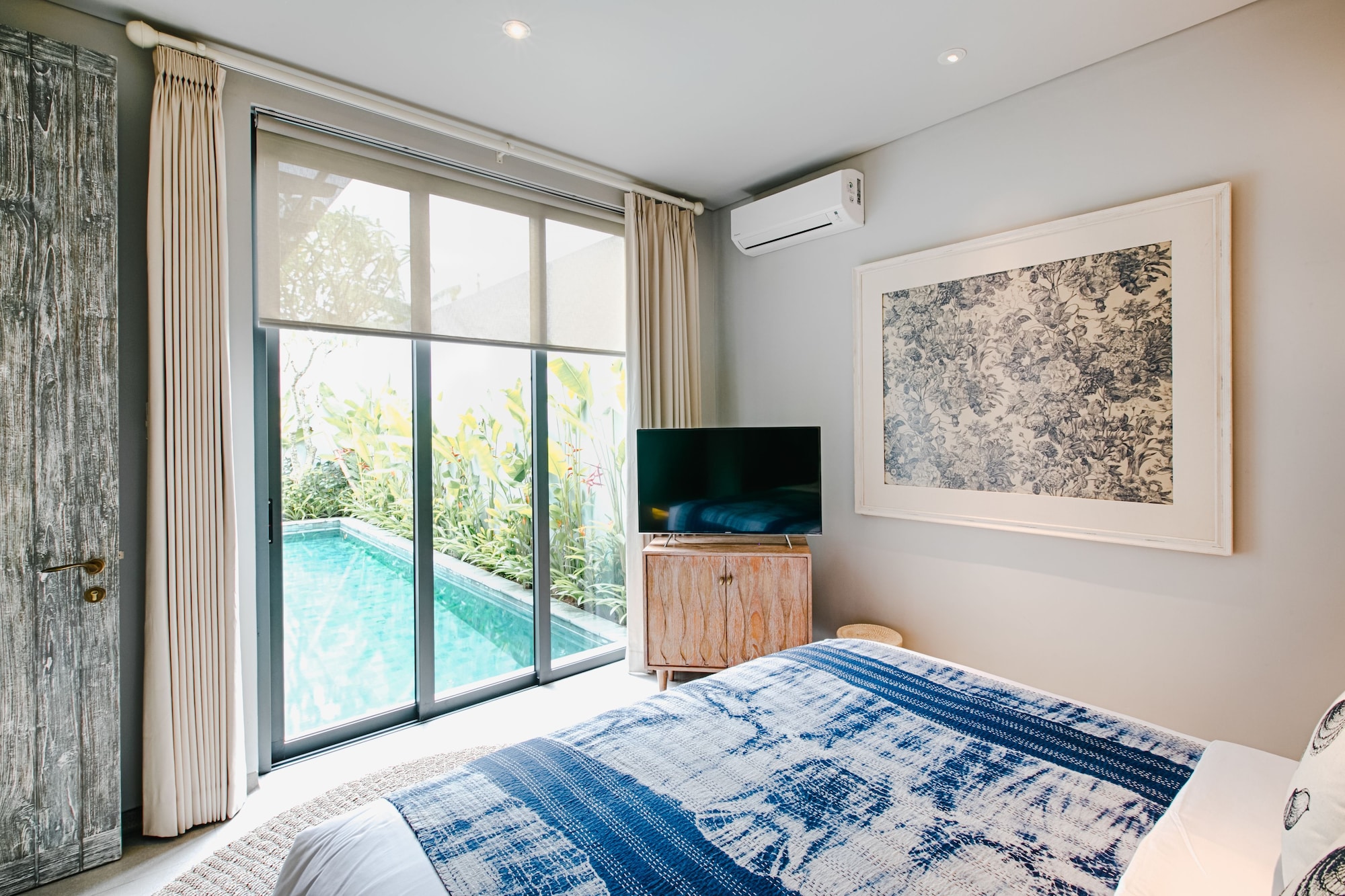 2 Bedrooms, Luxury, Villa, King and Queen Bed, Pool View