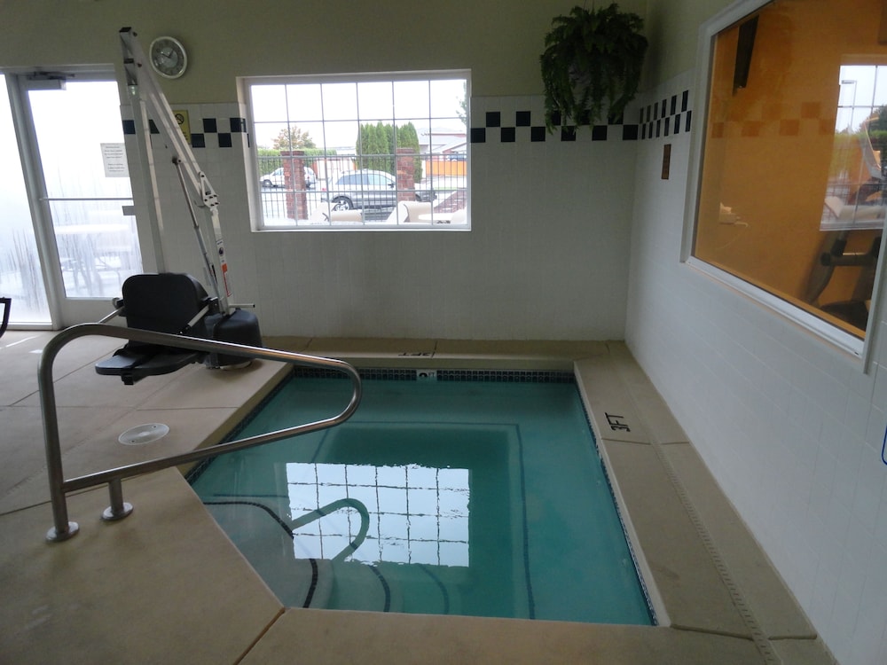 Best Western Plus Walla Walla Suites Inn 42/55