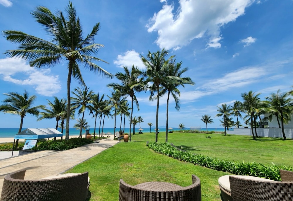 The Ocean Suites 45/50