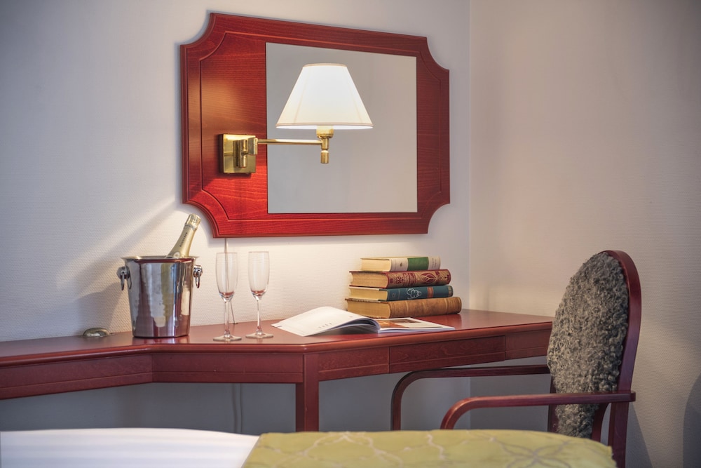 Best Western Strand Hotel 7/60