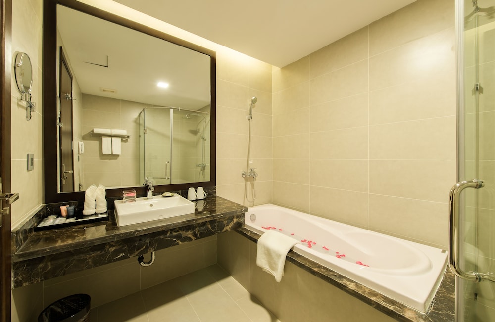 Muong Thanh Hanoi Centre Hotel 31/32