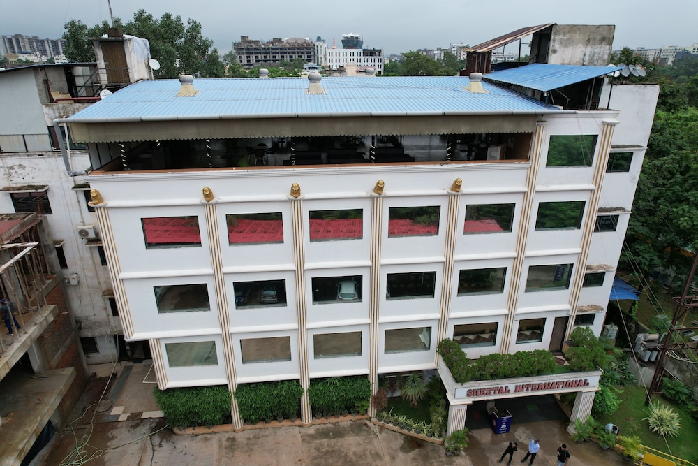 Hotel Sheetal International 4/52