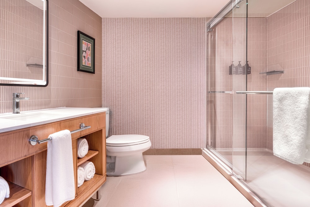 Toor Hotel Toronto, Part Of Jdv By Hyatt 49/50