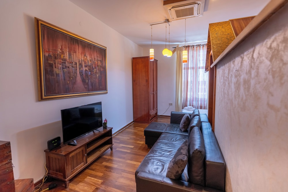 Privilege Suites By Central Park 58/69
