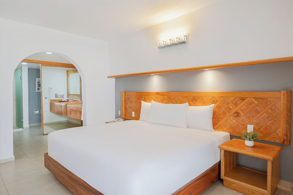 فيلا بسرير كينج بـ3 غرف نوم بمطبخ، Beachscape Kin Ha Villas and Suites 5/10