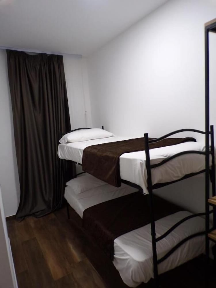 Hotel Nord Est 9/18