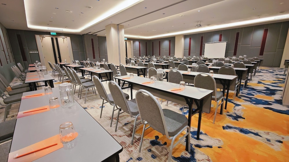 Harris Suites Fx Sudirman 40/49