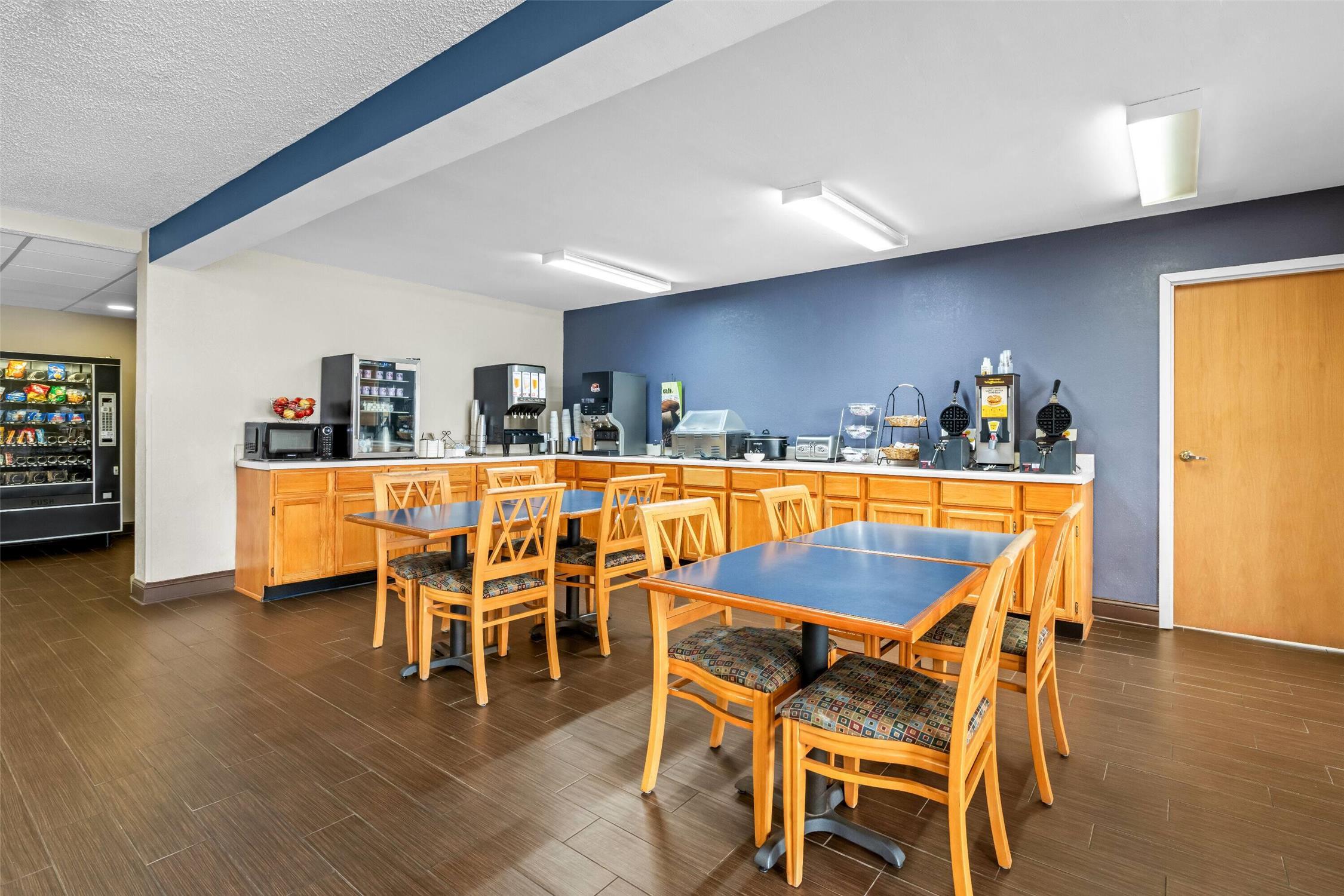 Microtel Inn & Suites by Wyndham Statesville 30/43