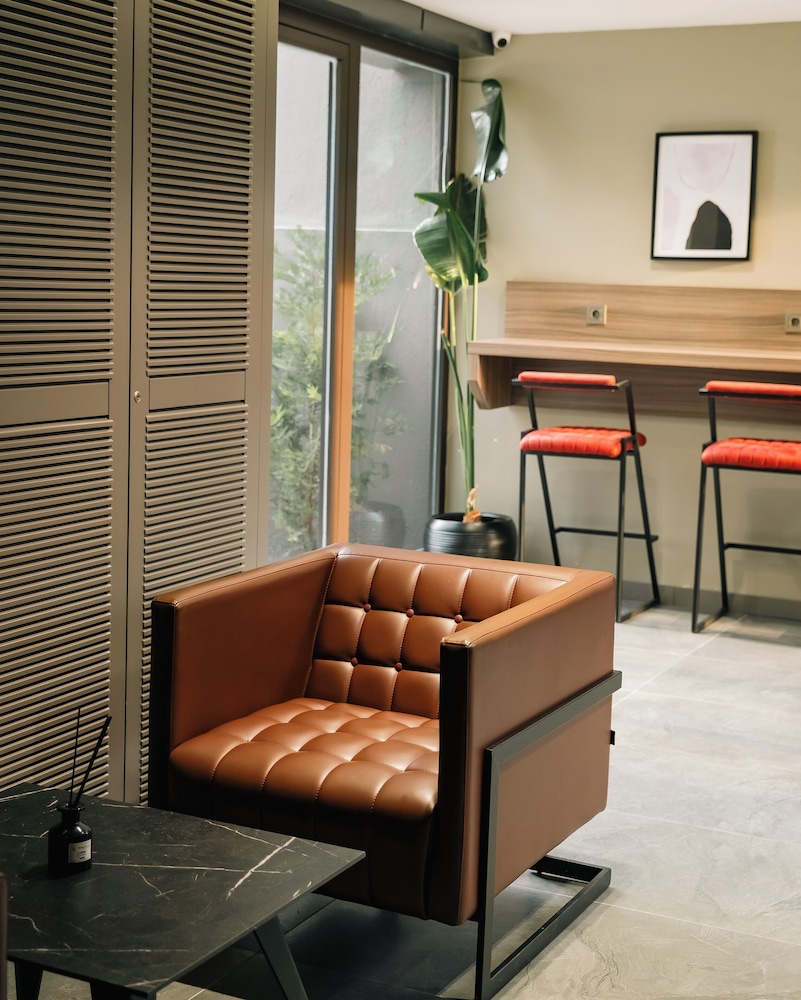 Vesta Suites 27/50
