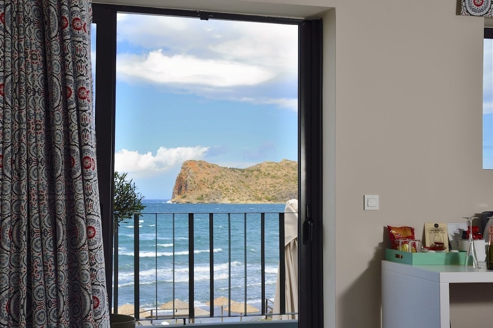 Elia Agia Marina Hotel 5/77