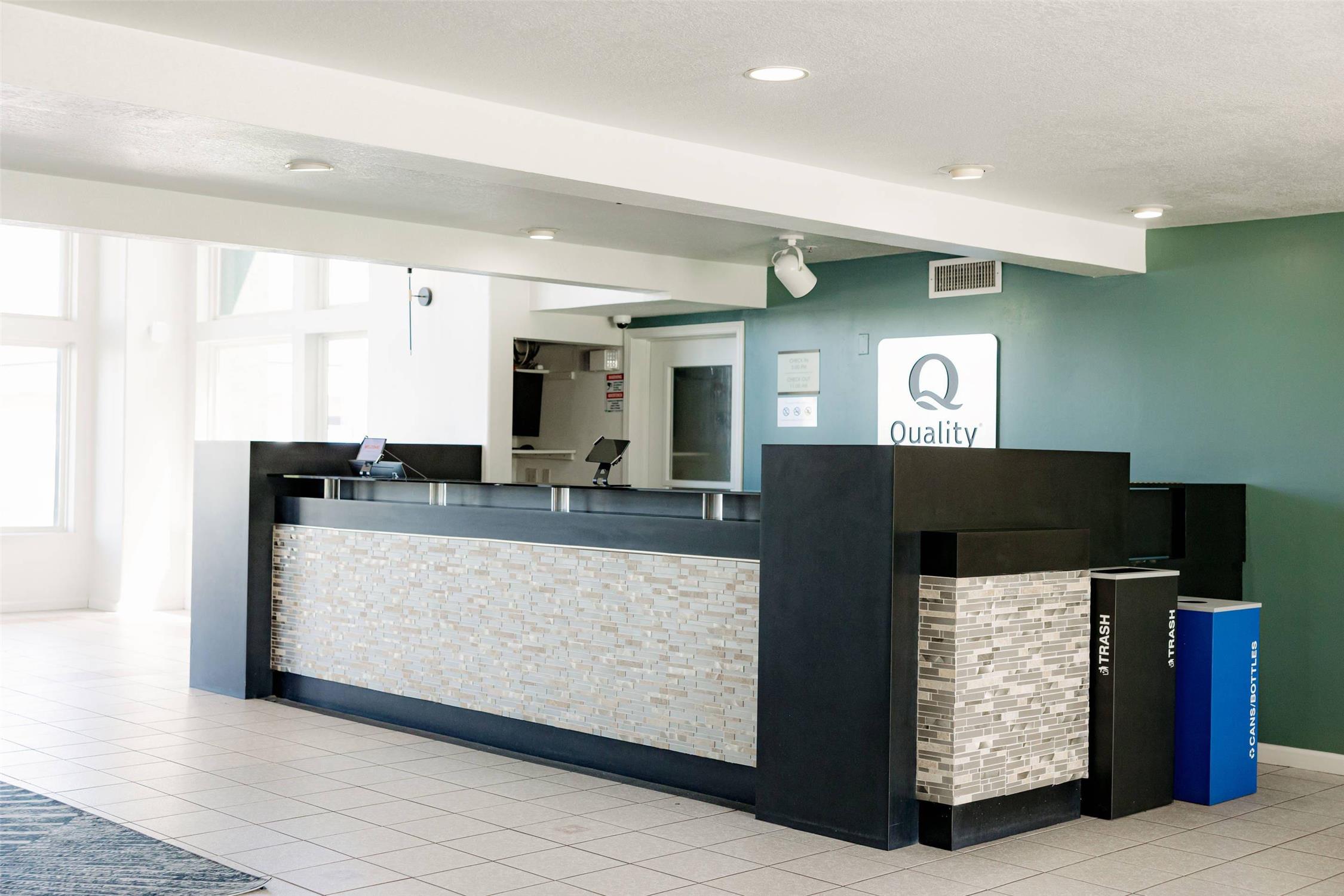 Quality Inn & Suites Lathrop 9/39