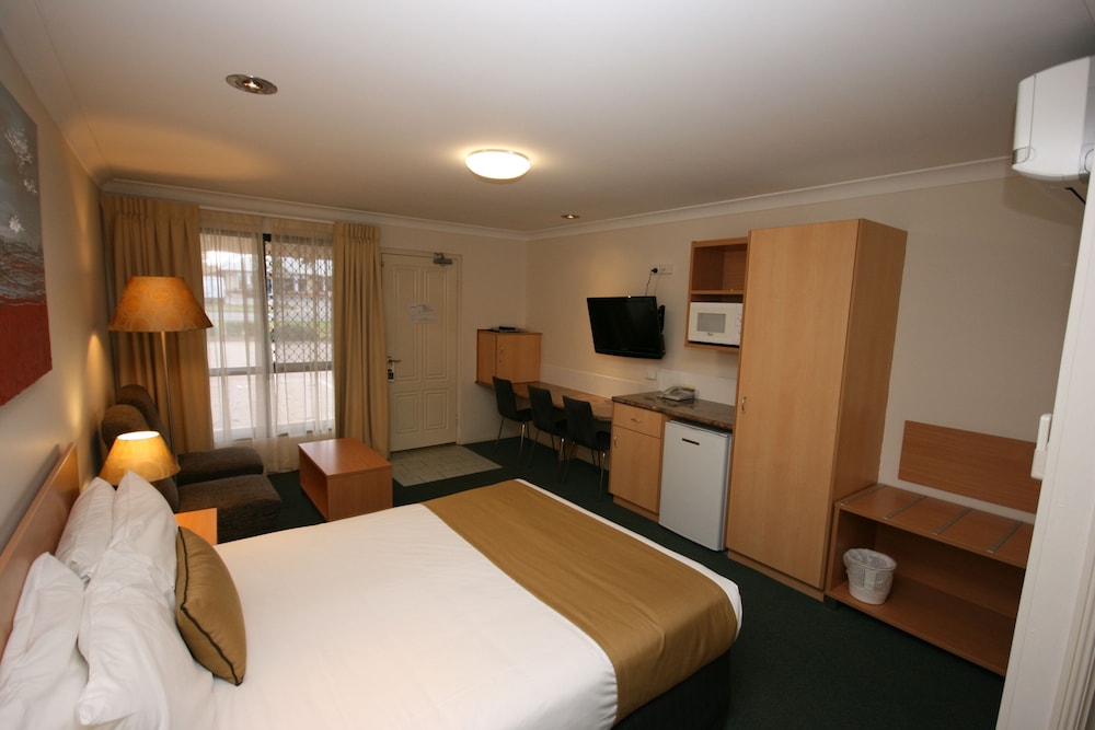 Best Western Tuscany On Tor Motor Inn 16/29
