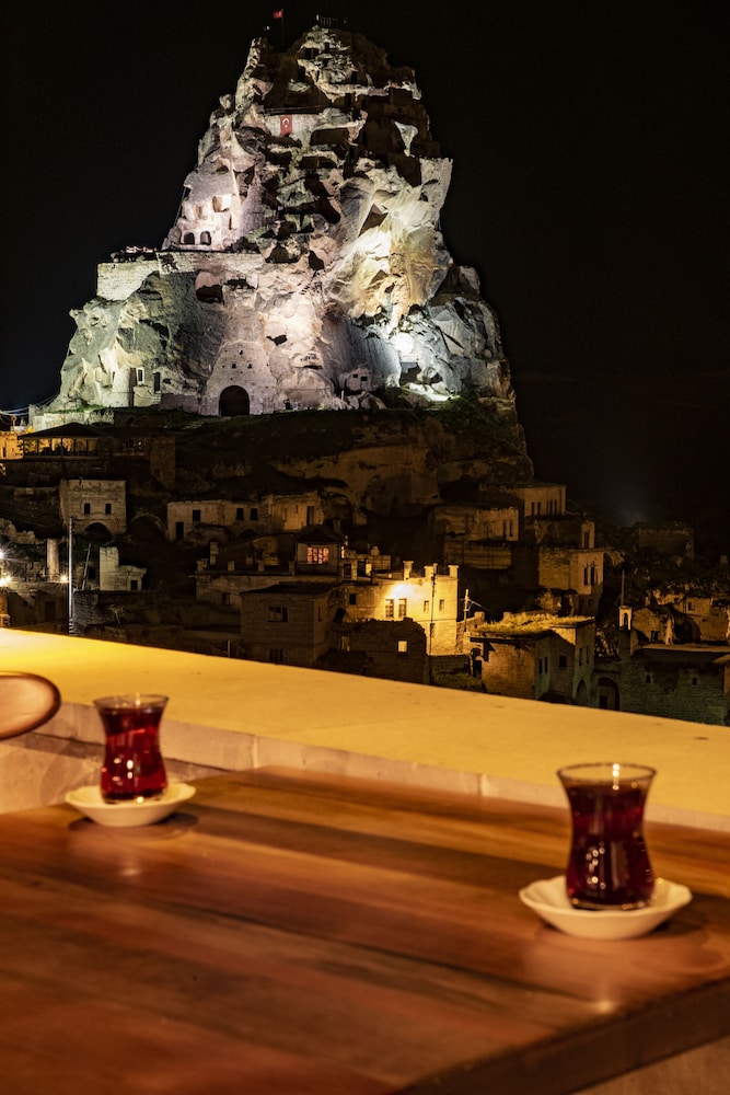 Megaron Cave Hotel 35/46