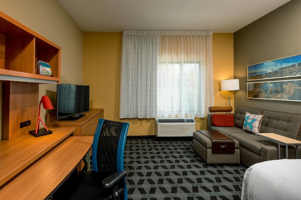 Towneplace Suites By Marriott Bangor 33/57