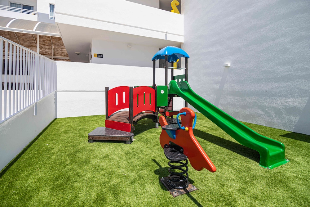Cabot Hobby Club Apartments 27/63