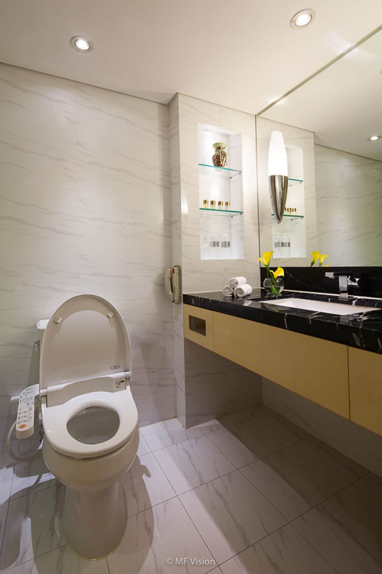 غرفة ديلوكس بسرير مزدوج، Jin Jiang Tower Hotel 9/10